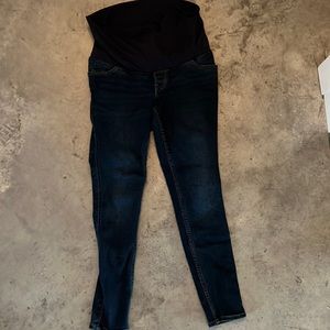 Old Navy Maternity full panel skinny dark wash jeans